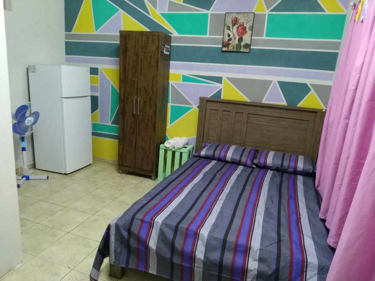 Urban Hostel Pedro Juan Caballero Buitenkant foto